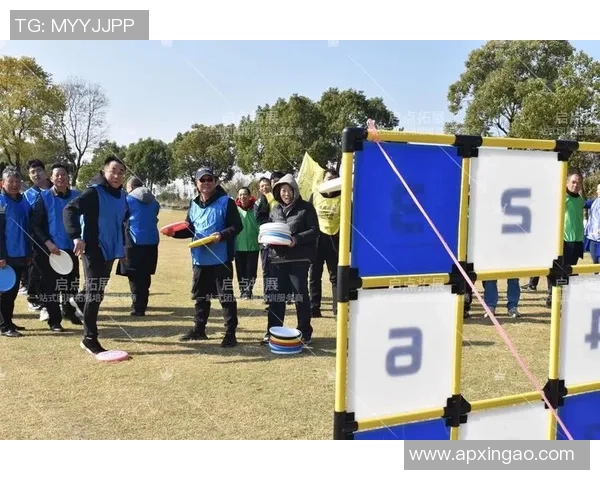 南京飞盘队与武汉飞盘队赛后复盘分析意识对抗与战术执行的深度探讨