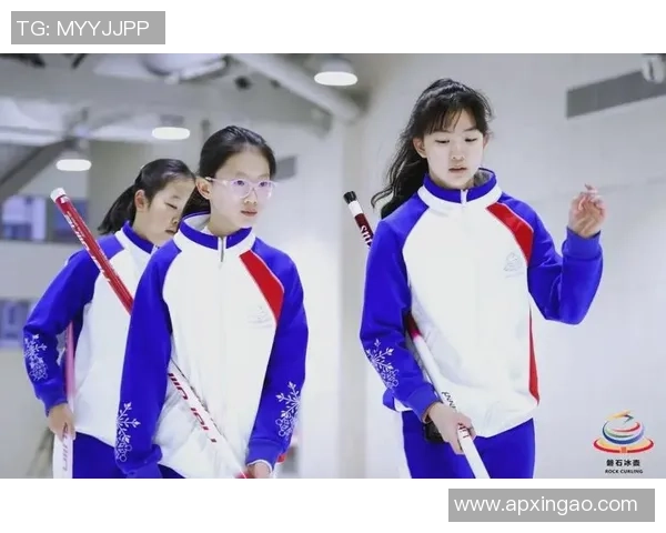 广州网球队战术解析:如何提升竞技水平与团队协作能力 广州网球队战术解析:如何提升竞技水平与团队协作能力