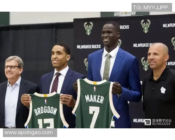 武汉篮球队实力引发热议球迷对球队表现的不同看法与争论